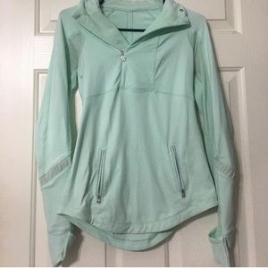 Lululemon Pullover - Sz 6